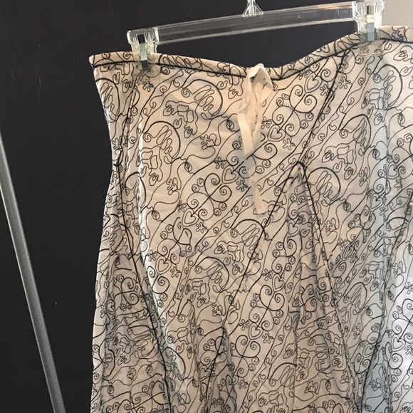 MAX Studio Skirt - Picture 2 of 3